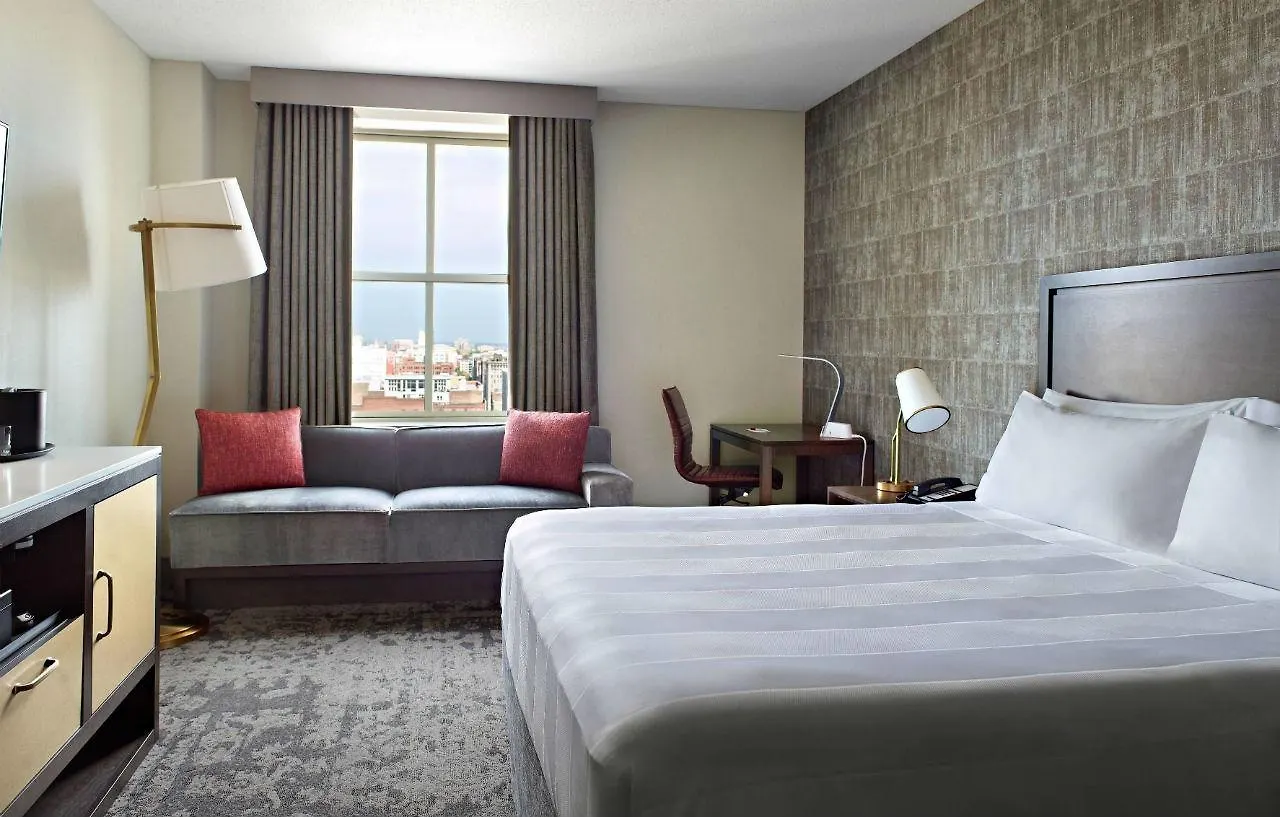 Hotel Marriott St. Louis Grand